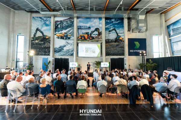 Pictures - Dealer Event 2025 - Low Res